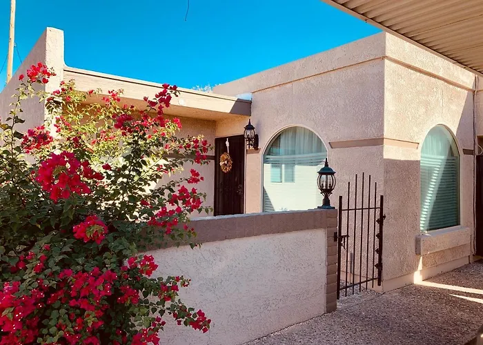 Central French Charm In Tucson