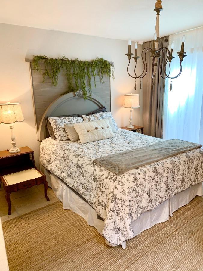 French Charm In Holiday home